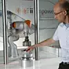 Der KUKA LBR iiwa definiert auf der Basis von Microsoft Azure Internet of Things die