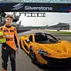 Gebaut von 23 Nerds in 8000 Stunden aus 342.817 Lego Bauelementen: Der Lego-McLaren P1.