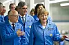 Bei Ihrem Rundgang im Elektronikwerk Amberg erlebte Bundeskanzlerin Angela Merkel Industrie 4.0 zum