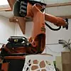 Kuka-Roboter im Einsatz in einer Tischlerei