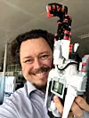 Motivationshilfe: Chefredakteur Wolfgang Kräußlich hat einen Roboter gebaut, der nachlässige