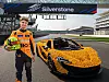 Gebaut von 23 Nerds in 8000 Stunden aus 342.817 Lego Bauelementen: Der Lego-McLaren P1.