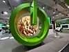 Die Bedeutung der Elektrifizierung für Umwelt und Klima verdeutlichte Schneider Electric unübersehbar mit einem Riesigen Start-Knopf.