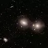 Die Dorado-Gruppe von Galaxien ist eine besonders aktive Region des südlichen Himmels, wo es zur Kollision und Verschmelzung von Galaxien kommt.