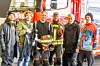 Das Entwicklungsteam bei einem Feldtest (v.l.): Jannic Wälde (Universität Salzburg), Severin Bernhart (Salzburg Research), Marco Pfeufer (Trainer Heißbrandausbildung), ein Ausbilder der Landesfeuerwehrschule Salzburg, Texport-Geschäftsführer Otmar Schneider, Thomas Grah (Salzburg Research).