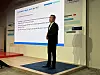 In seinem Vortrag gab Oliver Roth von Grossenbacher Systeme unter anderem Antwort auf die Frage, wie Embedded-AI-Agenten klassische SPS-Funktionen erweitern können.